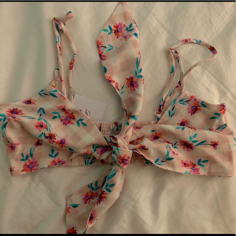 NWT Lovers and Friends Cacia top - Picture 5 of 6